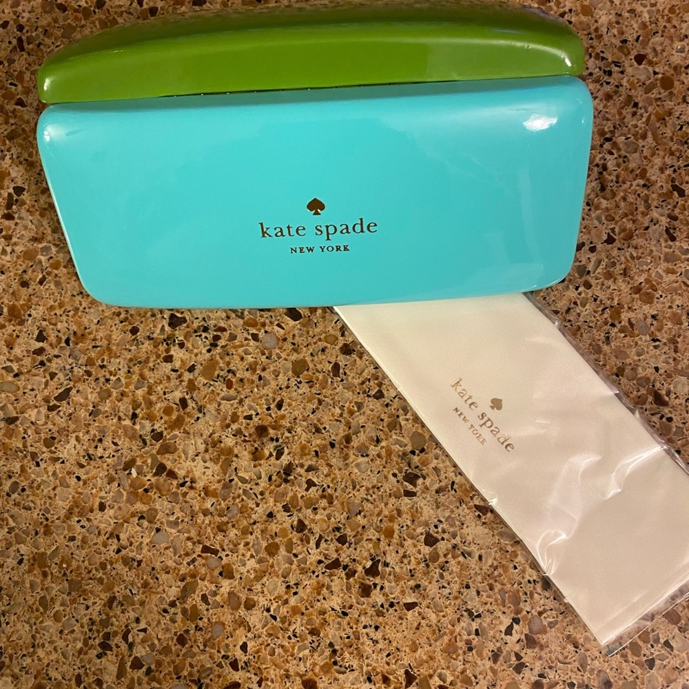 Kate Spade eyeglass case and cloth